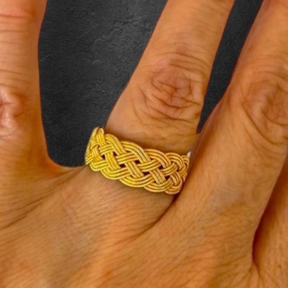 Gold plated ring size 8, braided design - Picture 3 of 8